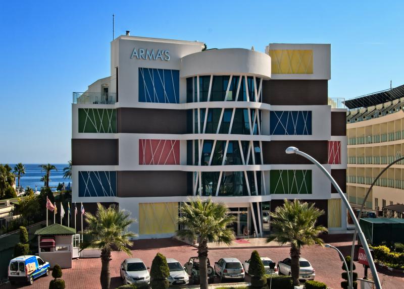 Armas Beach Hotel / Armas Beach Hotel
