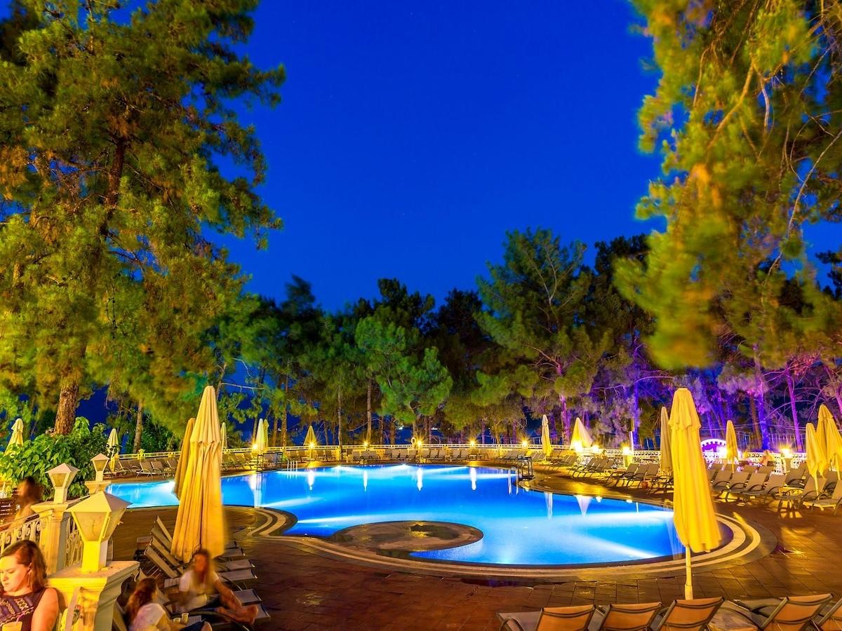 Grand Yazici Club Marmaris Palace Hotel / Grand Yazici Club Marmaris Palace Hotel