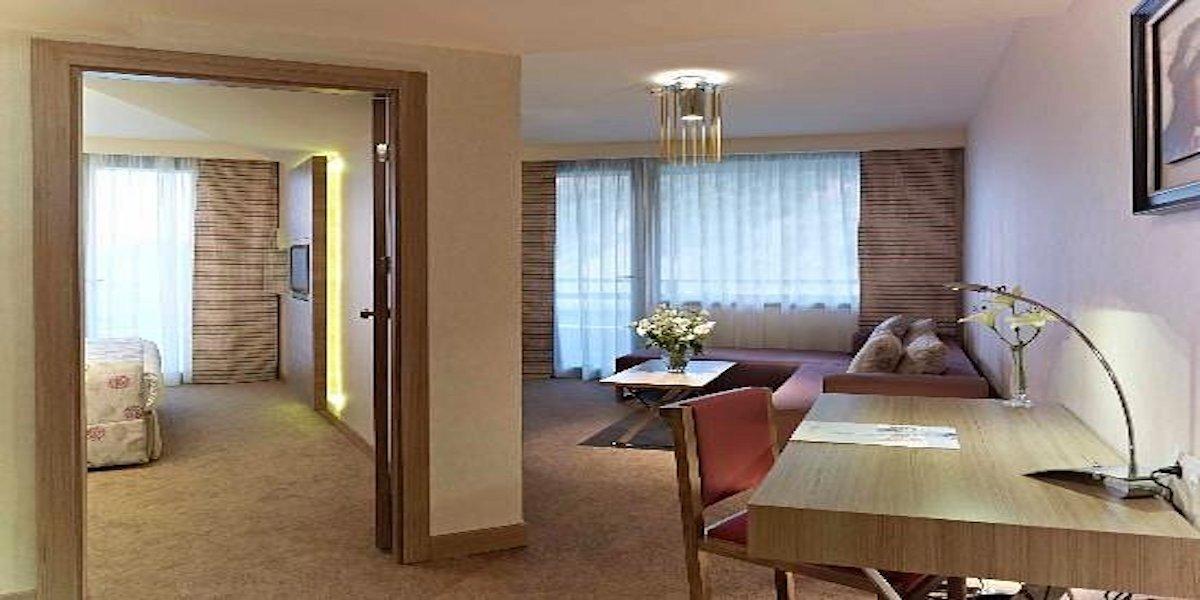 Kaya İzmir Thermal Convention / Kaya İzmir Thermal Convention