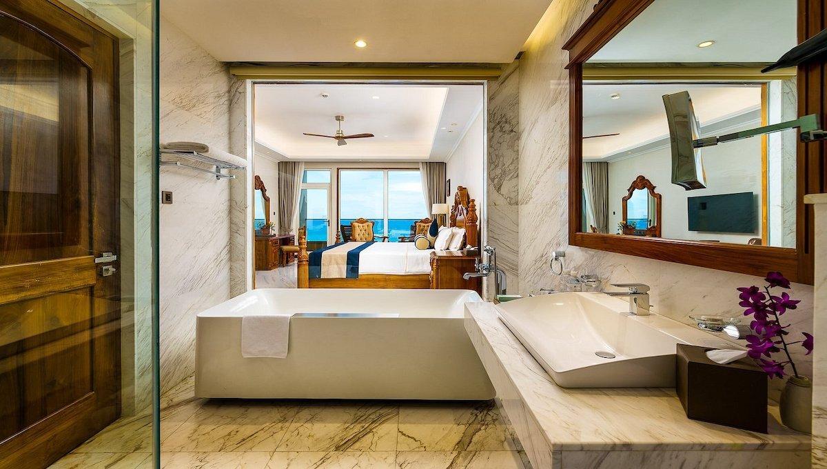 Araliya Beach / Araliya Beach