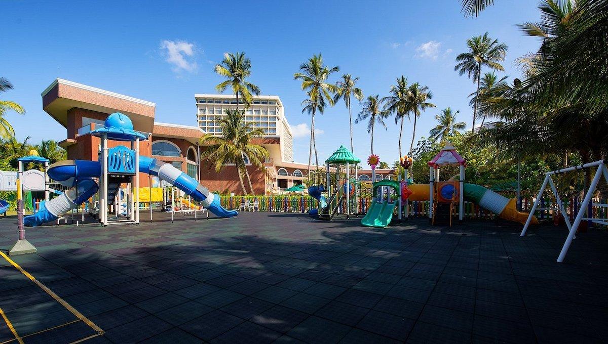 Araliya Beach / Araliya Beach