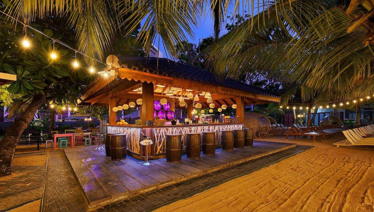 Araliya Beach / Araliya Beach