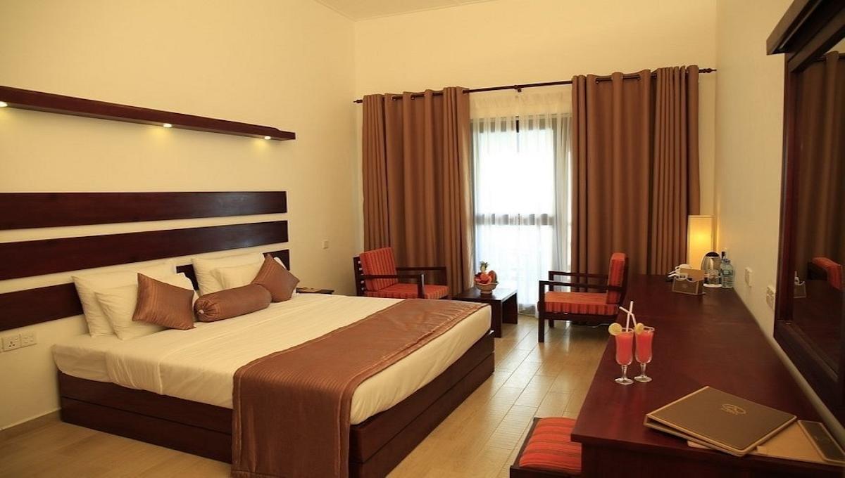 Avenra Beach Hotel / Avenra Beach Hotel