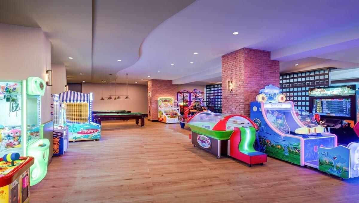 Delphin Palace Resort Hotel / Delphin Palace Resort Hotel