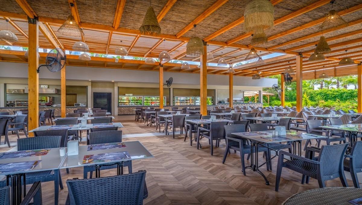 Delphin Palace Resort Hotel / Delphin Palace Resort Hotel