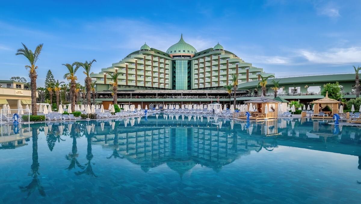 DELPHIN PALACE RESORT HOTEL