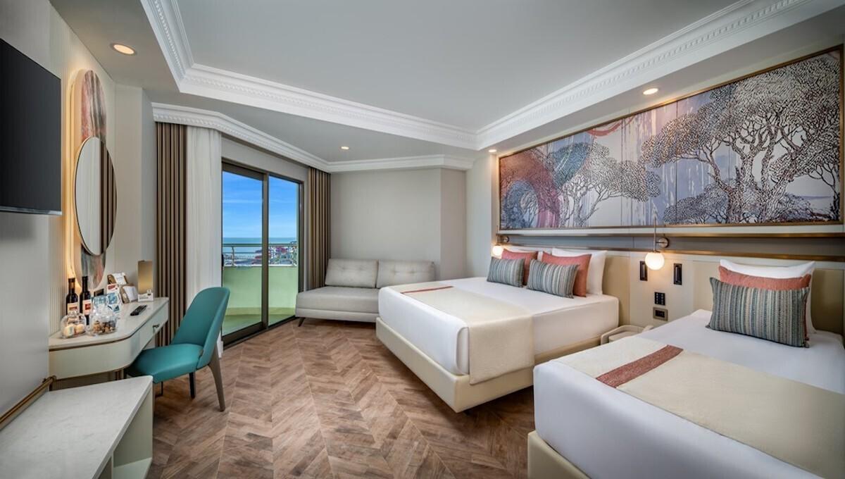 Delphin Palace Resort Hotel / Delphin Palace Resort Hotel