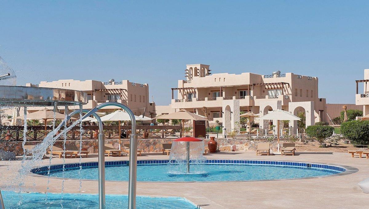 True Beach Resort / True Beach Resort