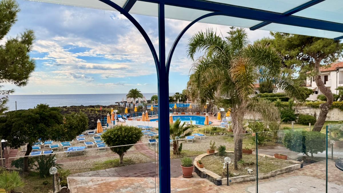 Hotel Nike / Hotel Nike