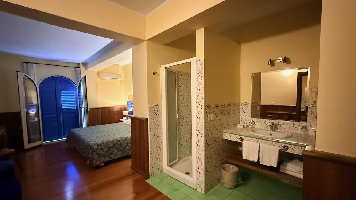 Hotel Nike / Hotel Nike