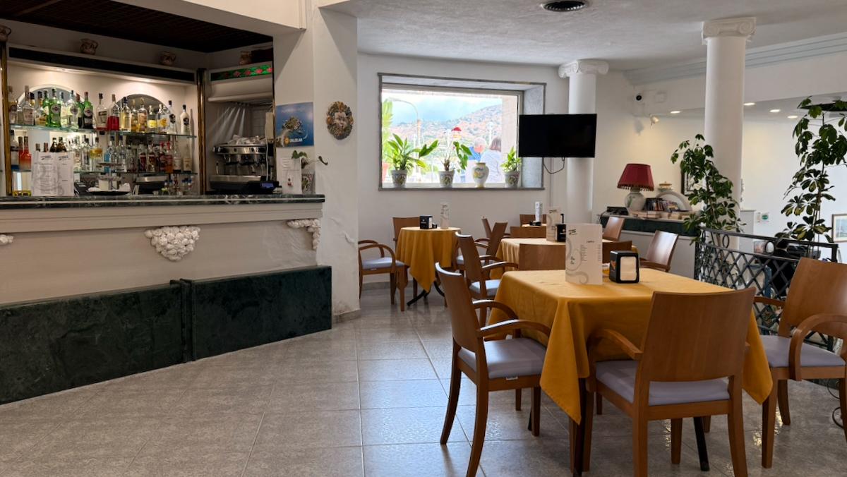 Panoramic Hotel / Panoramic Hotel