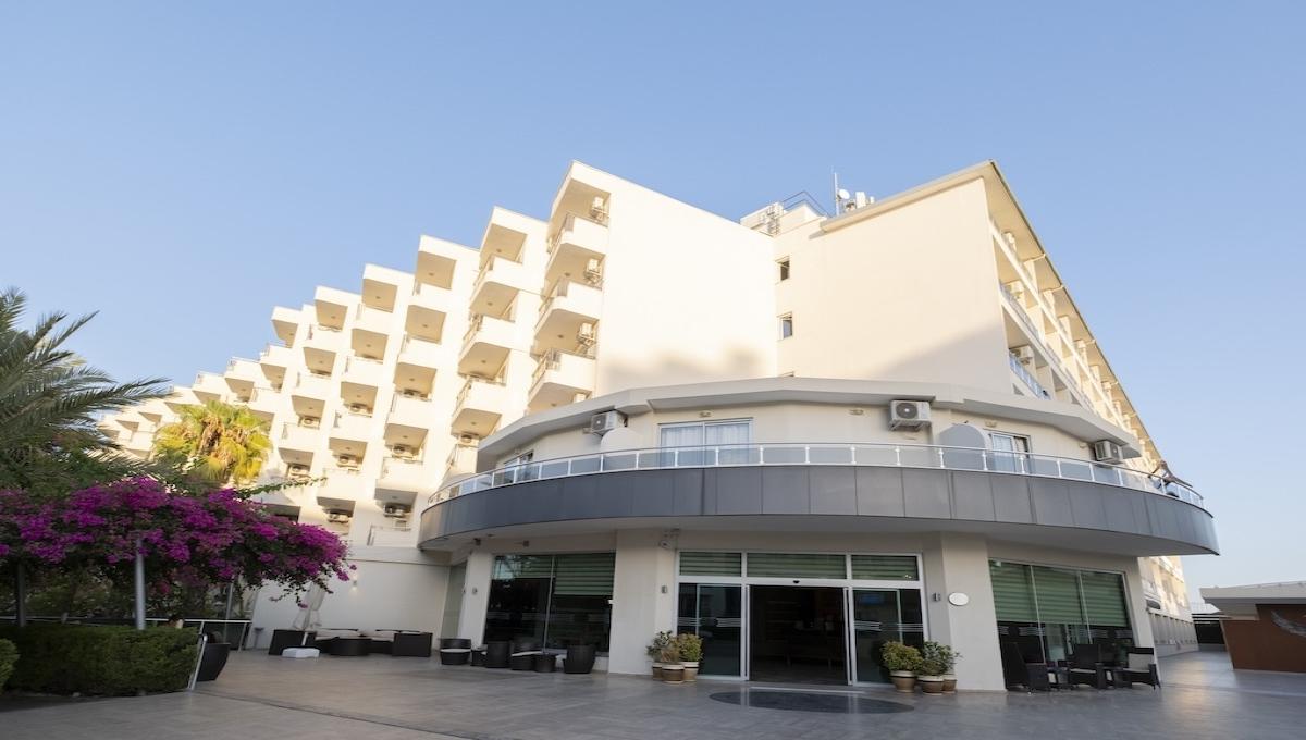 Asrin Beach Hotel / Asrin Beach Hotel