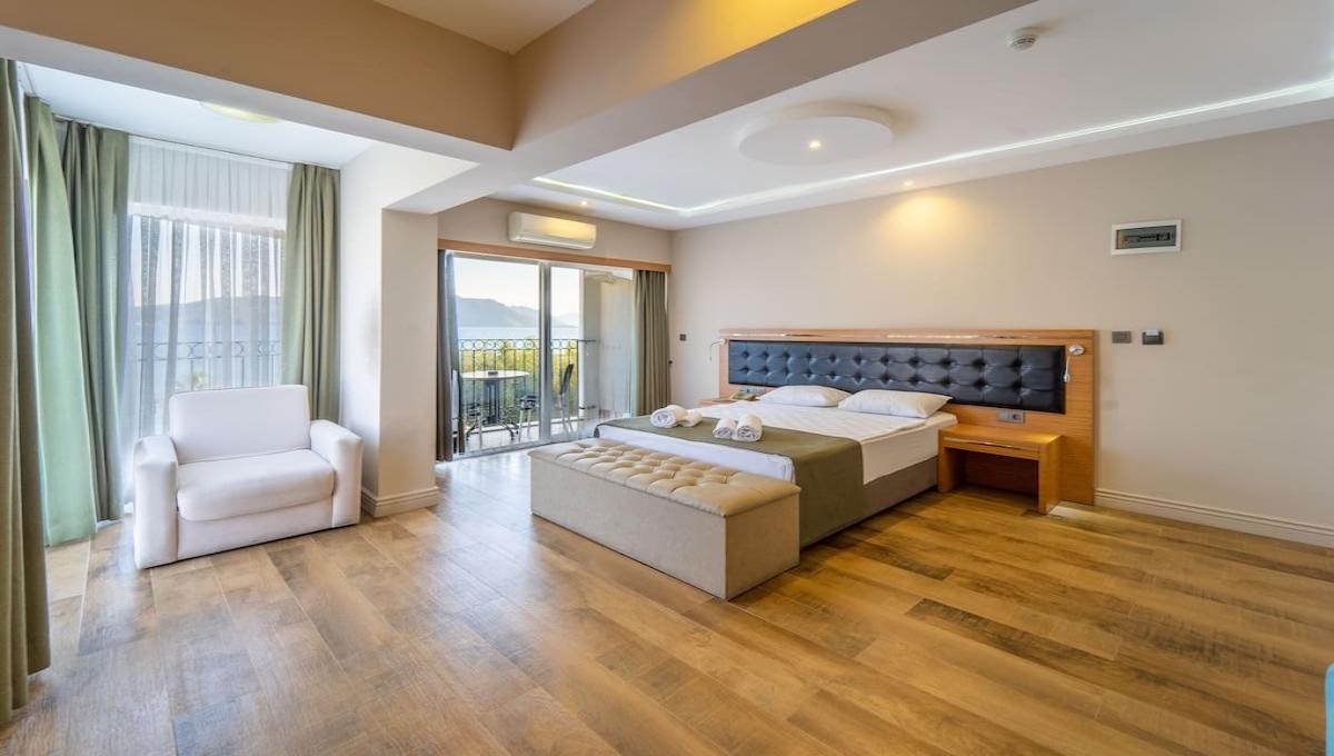 Aurasia Sea Side Hotel / Aurasia Sea Side Hotel