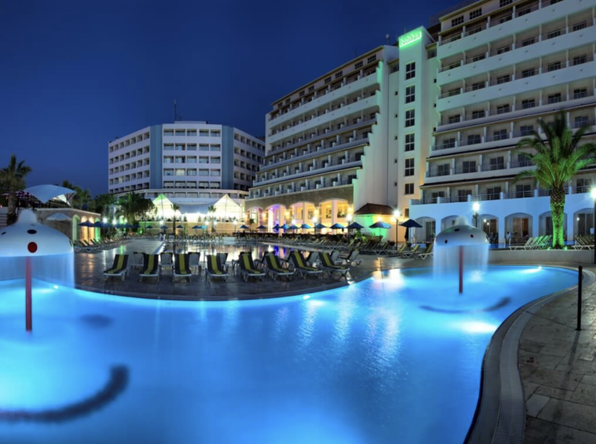 Batihan Beach Resort & Spa / Batihan Beach Resort & Spa