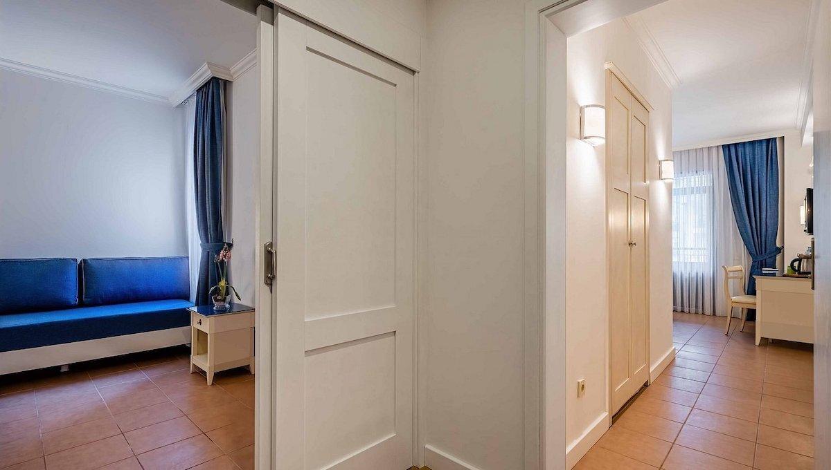 Champion Holiday Village / Champion Holiday Village