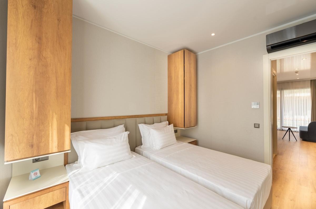 Club Marco Polo / Club Marco Polo