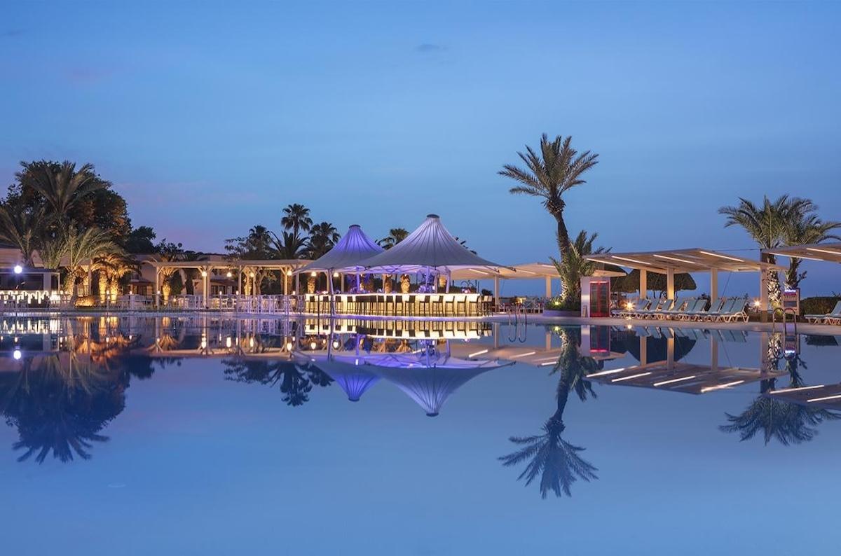 Club Marco Polo / Club Marco Polo