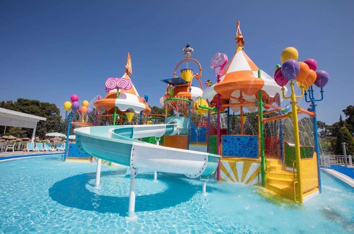 Club Marco Polo / Club Marco Polo