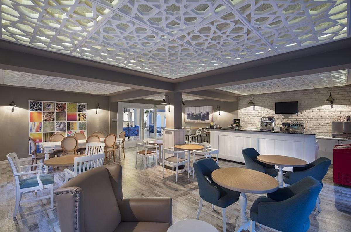 Club Marco Polo / Club Marco Polo