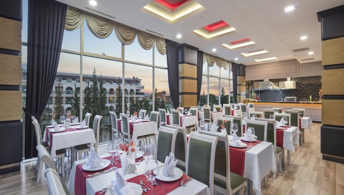 Grand Ring Hotel / Grand Ring Hotel