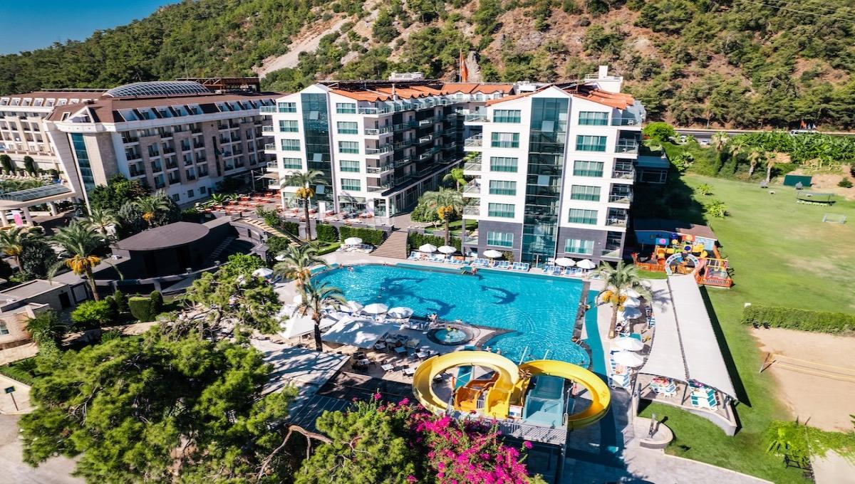 Grand Ring Hotel / Grand Ring Hotel