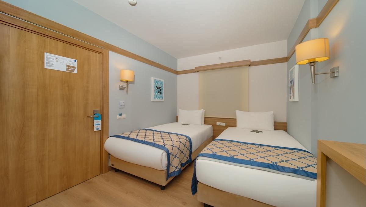 La Blanche Island / La Blanche Island