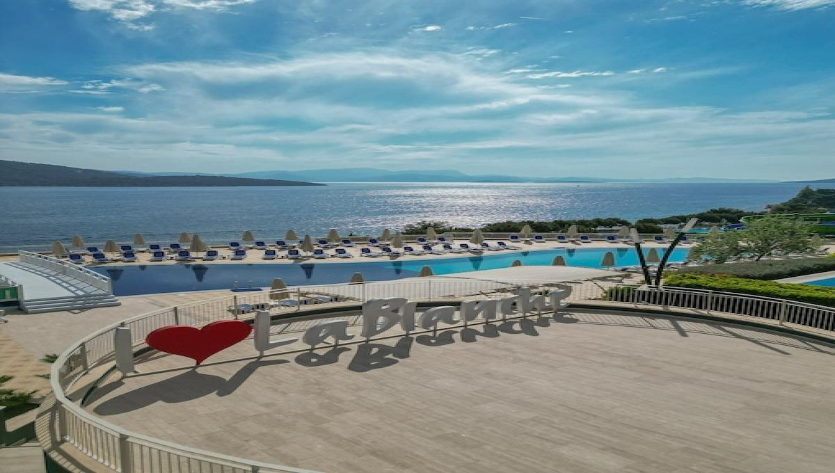 La Blanche Island / La Blanche Island