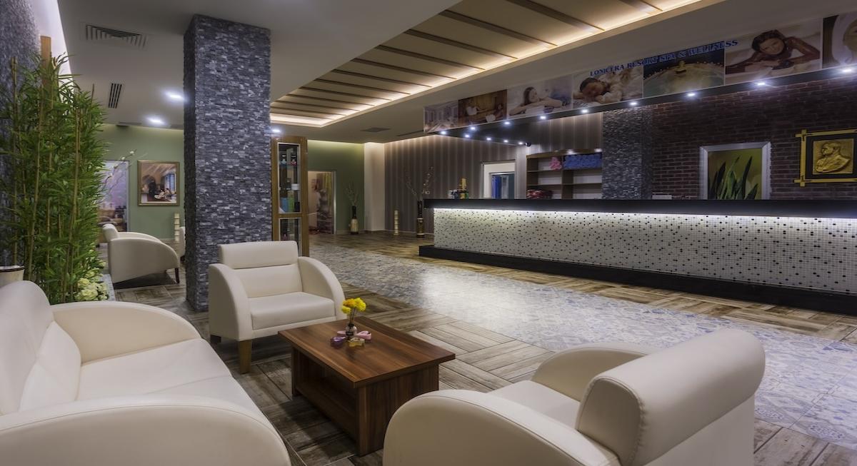 Lonicera World Resort Spa Hotel / Lonicera World Resort Spa Hotel