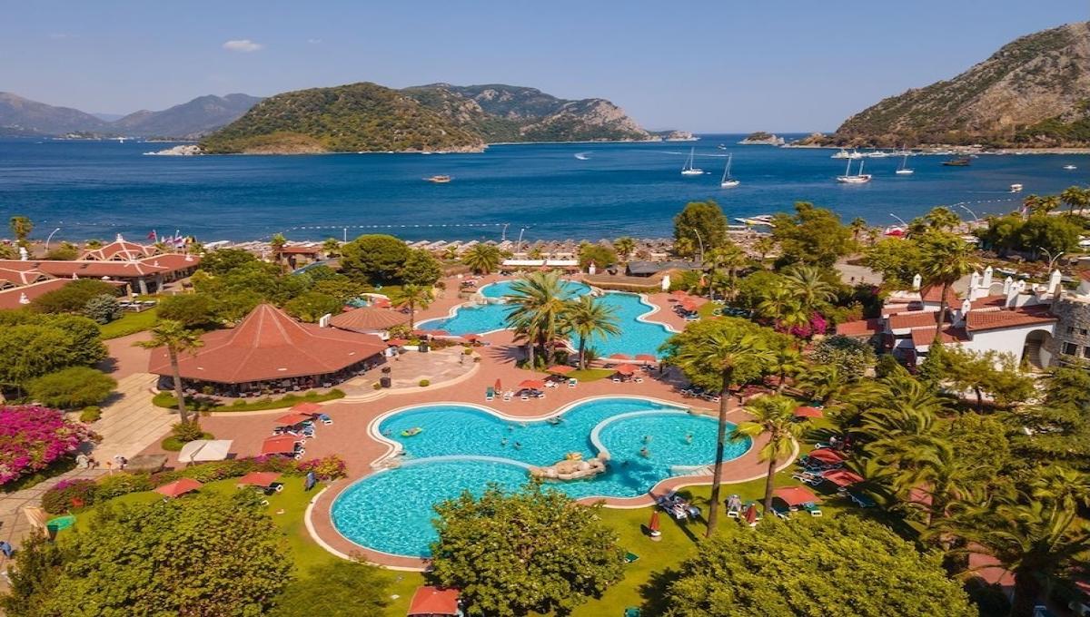 Marti Resort / Marti Resort