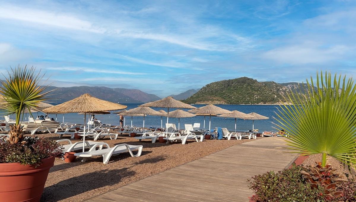 Marti Resort / Marti Resort