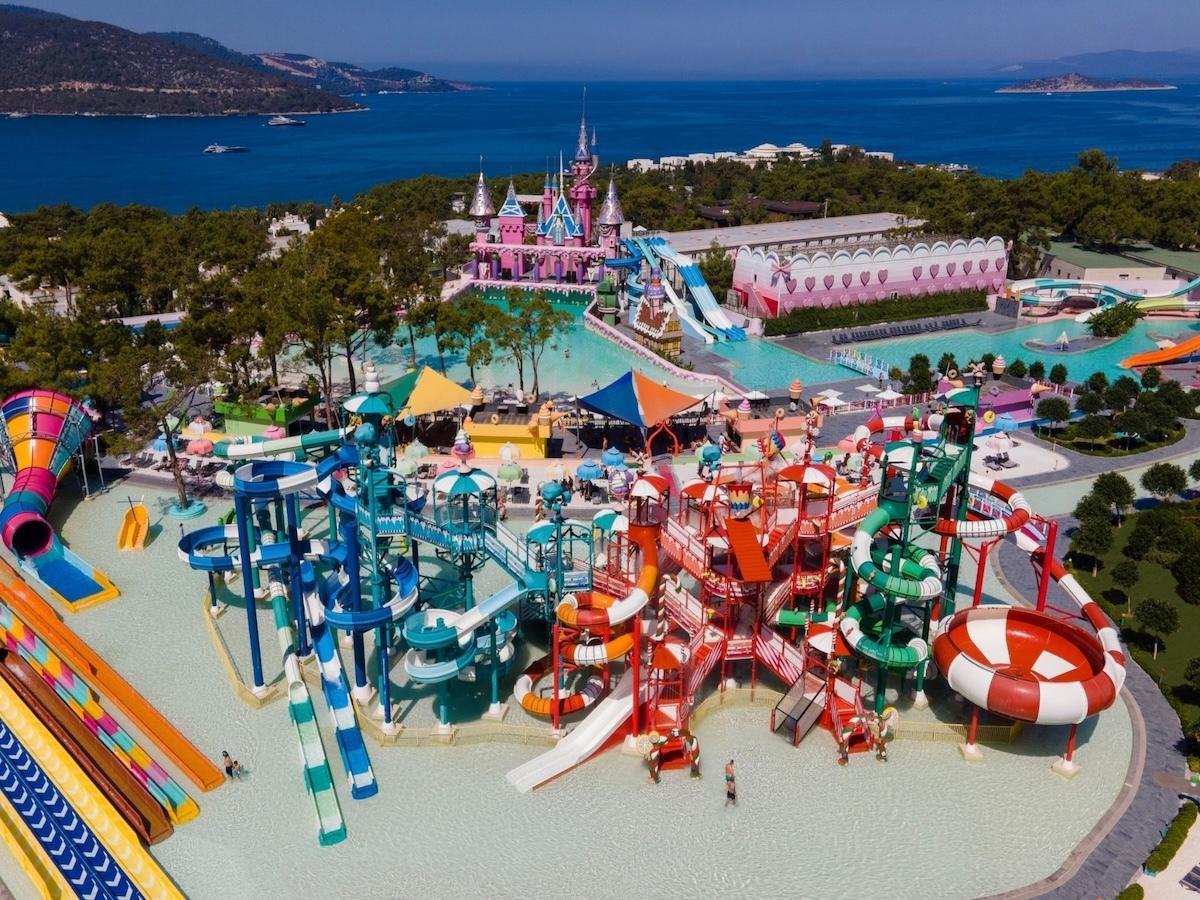 Vogue Hotel Supreme Bodrum / Vogue Hotel Supreme Bodrum