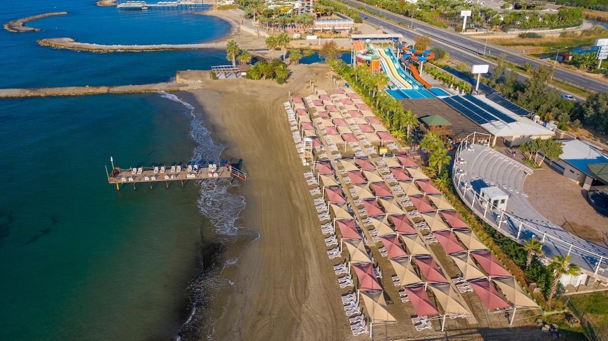 Haydarpasha Palace / Haydarpasha Palace