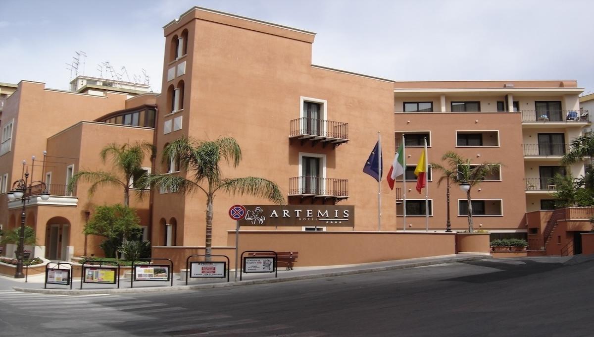 HOTEL ARTEMIS