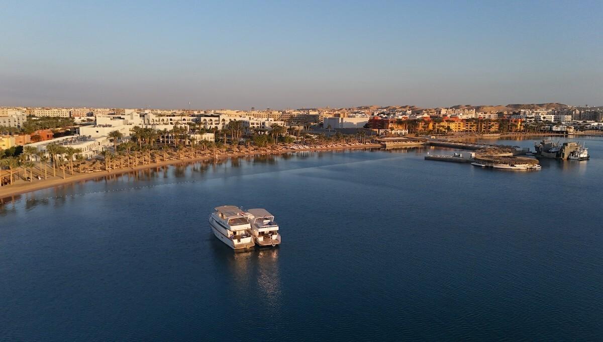 Serry Beach Resort / Serry Beach Resort